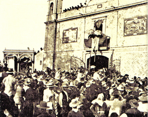 Cajón de la Primera y Más Antigua Hermandad del Rocío de Villamanrique. Año 1919.