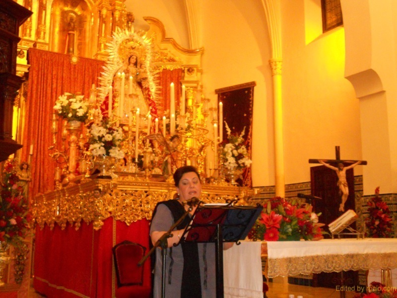 Isabel Perera Moreno, presentando al Exaltador