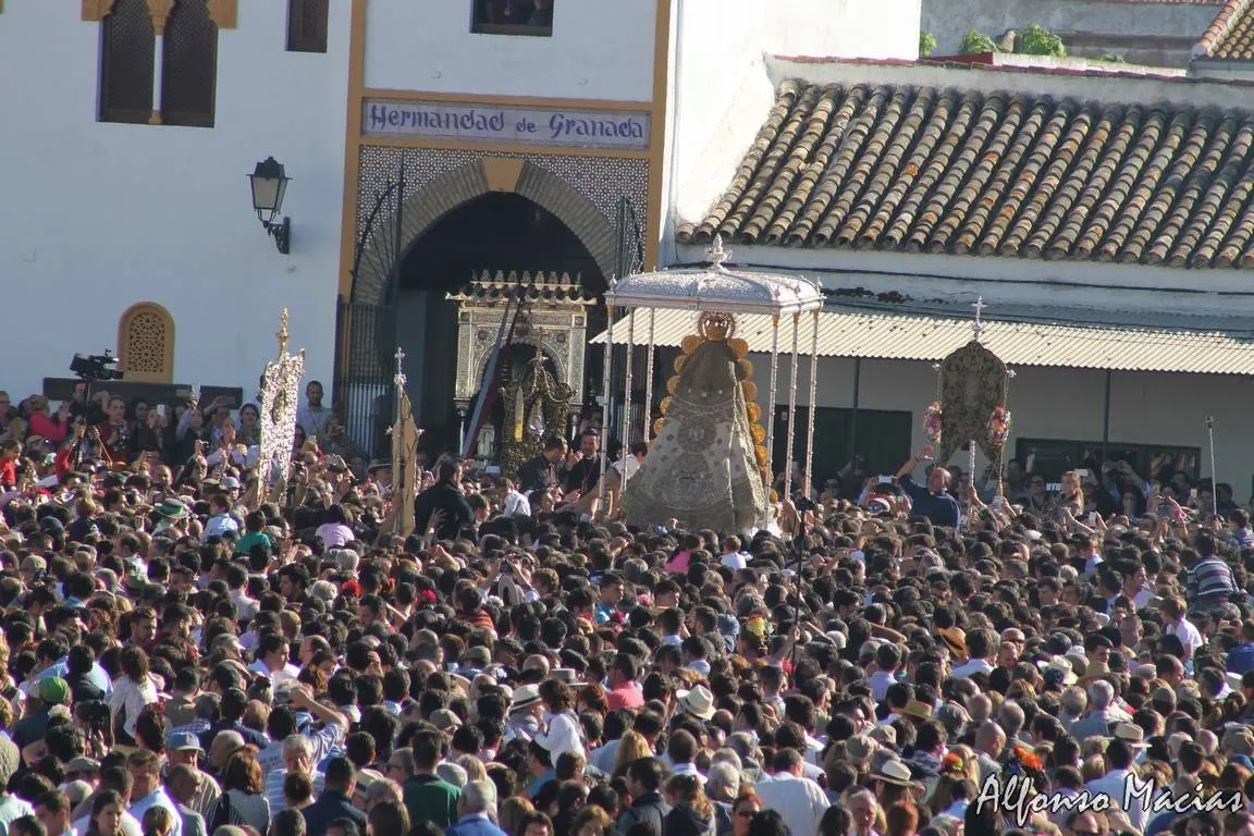 Granada procesion Virgen 2016-1
