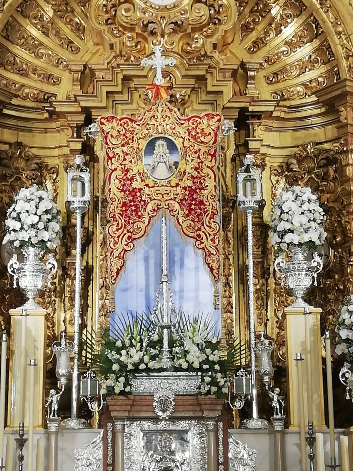 Altar rocio puentegenil 2021