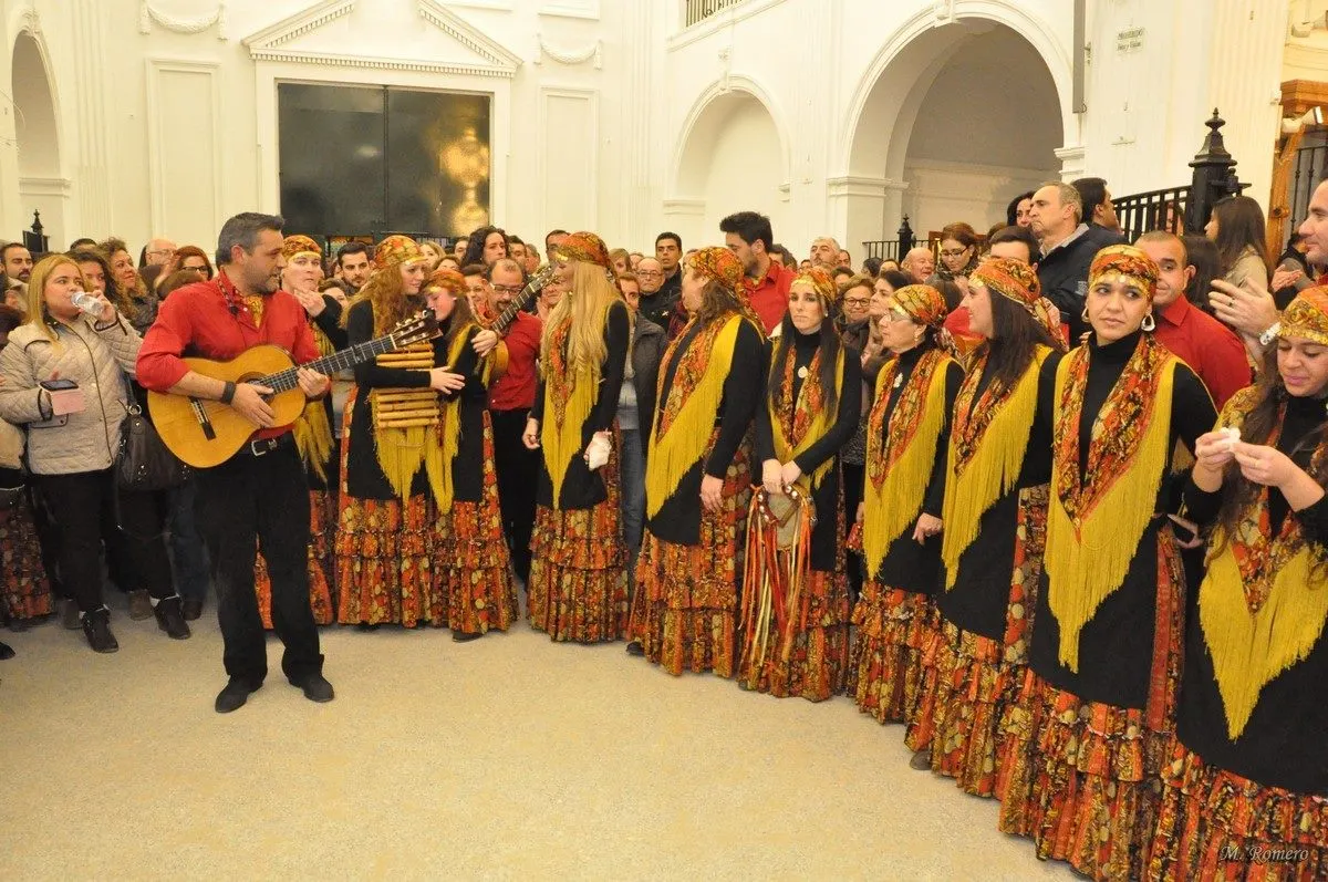 5001- coro canasteros en el rocio 2013-26