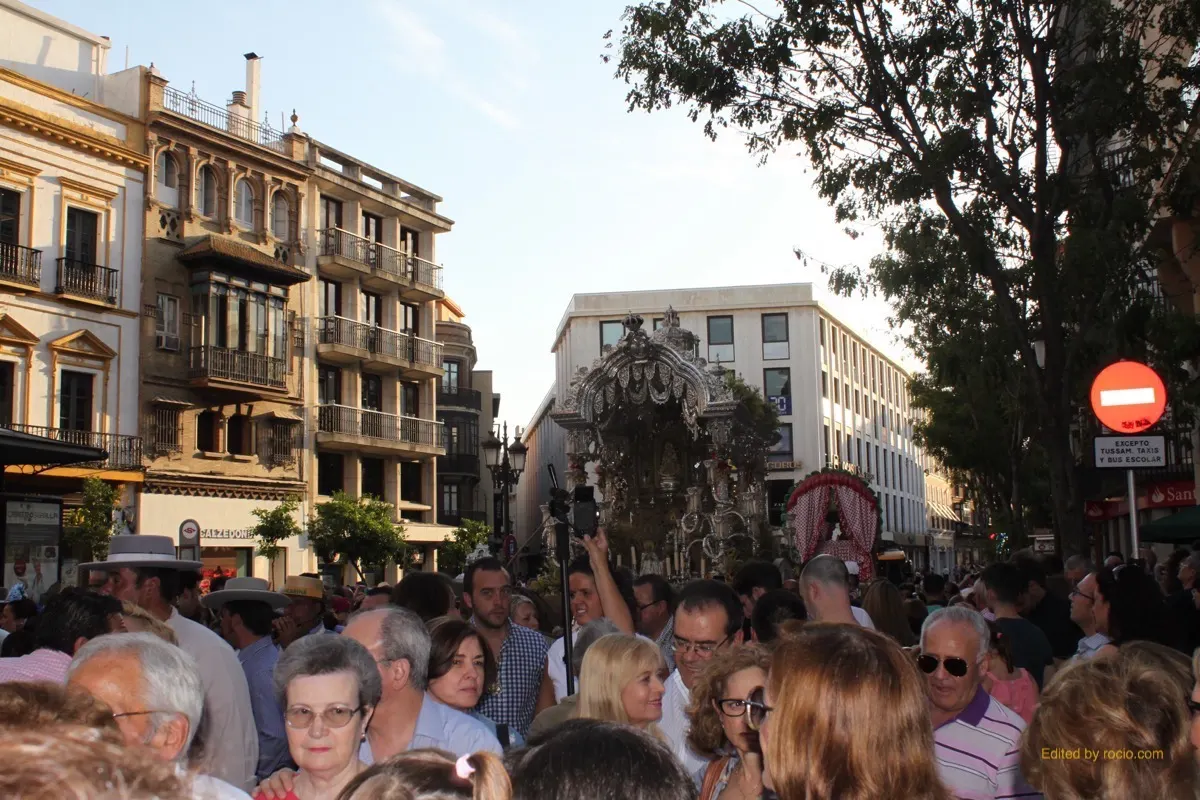 Rocio Macarena entrada 2015-IMG_2972