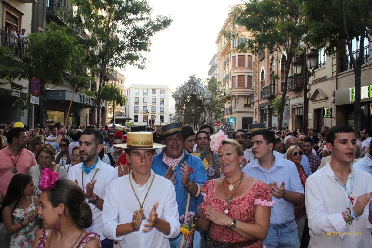 Rocio Macarena entrada 2015-IMG_2983