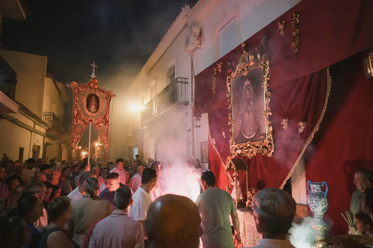 Rosario preparatorio de la Venida de la Virgen en agosto de 2026