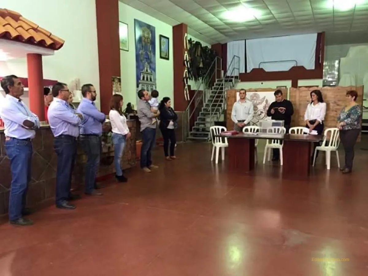 Las Cabezas-3. Momentos previos votacion.