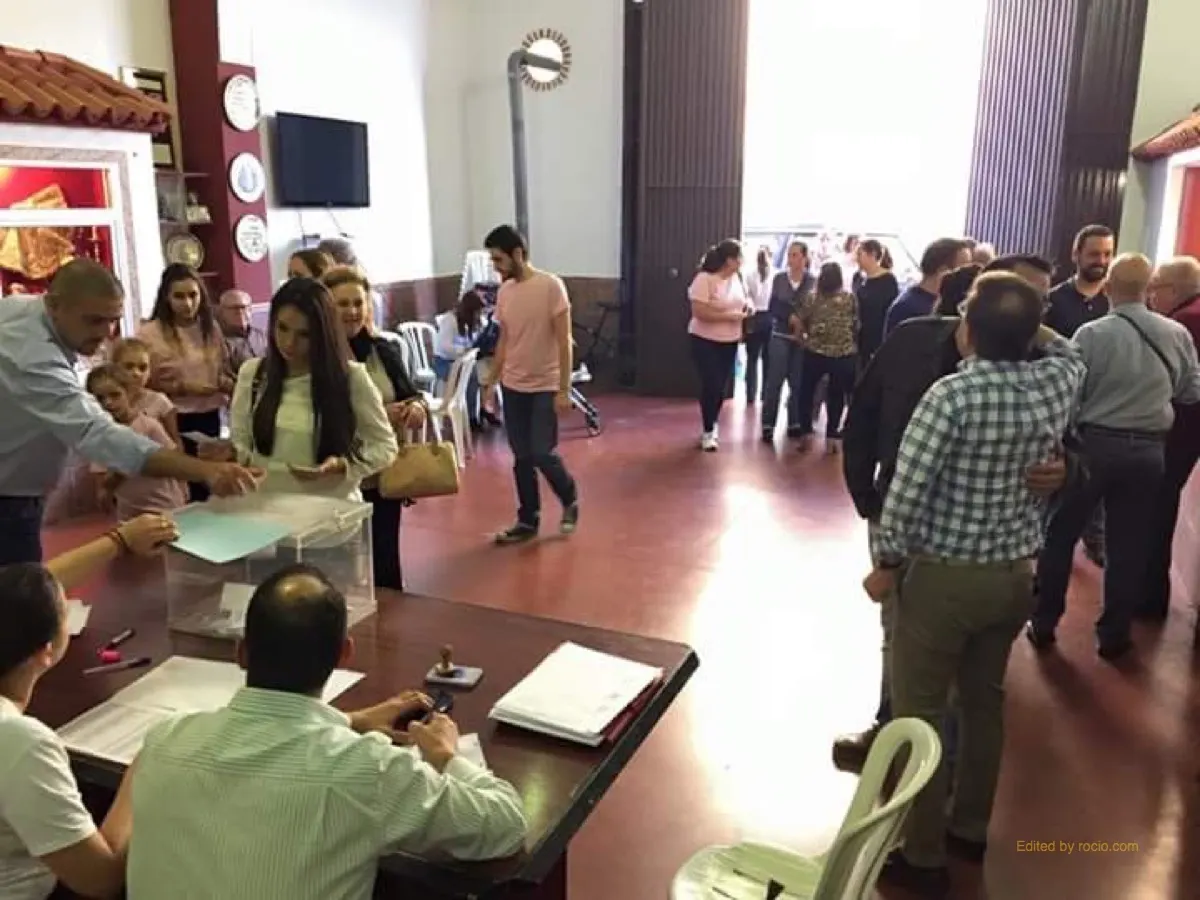 Las Cabezas-6. Los Hnos votan.
