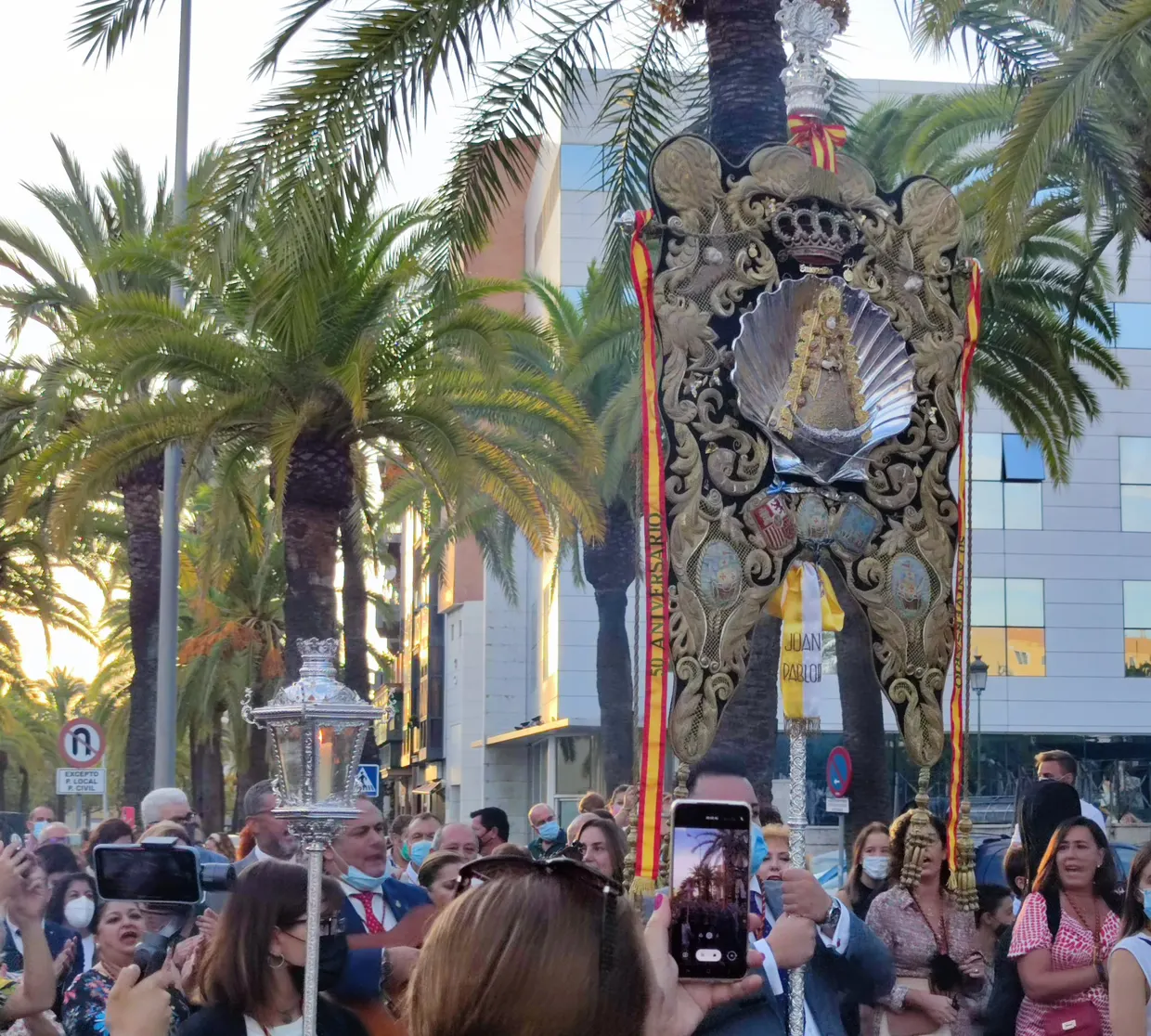 emigrantes inicio de la celebración de su cincuentenario-2