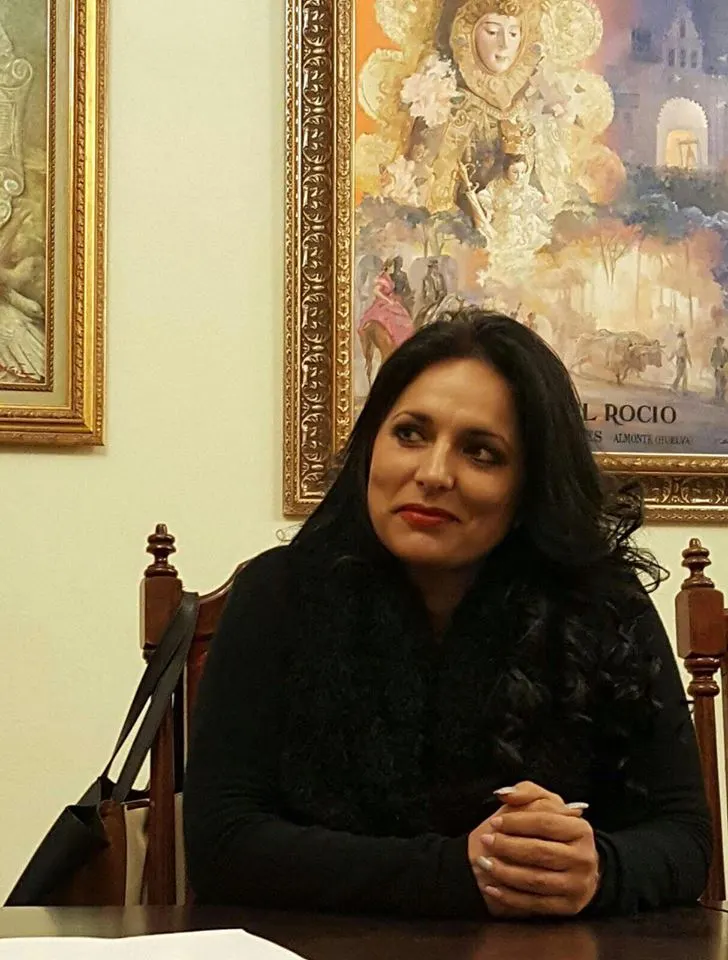 Eva Toro candidata hermana mayor almonte 2017