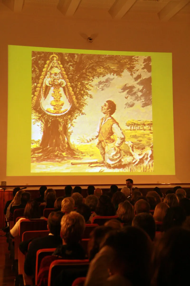 5036-torremolinos-Conferencia-Virgen-del-Rocio.jpg