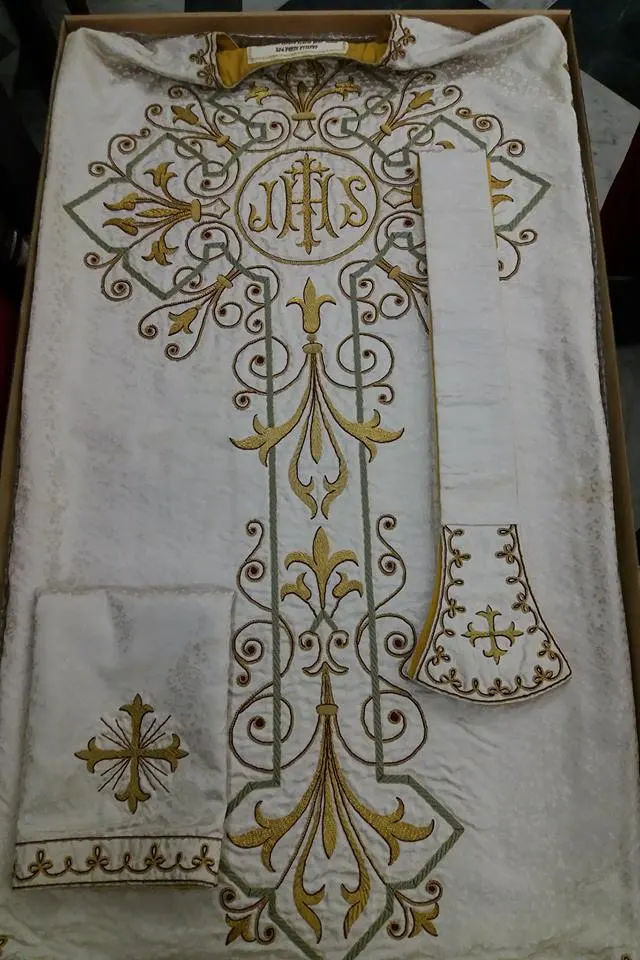 Casulla monsenor lahiguera-2