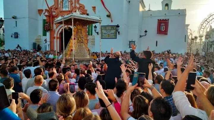 Salida Virgen rocio por almonte 2022