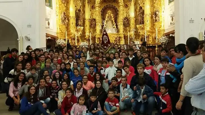 olivares jovenes al rocio 2015