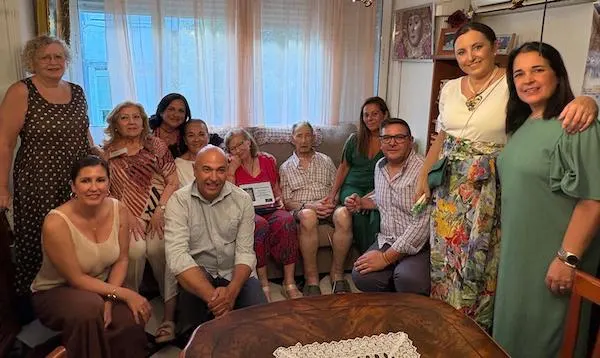 Hermandad de Emigrantes - Homenaje a Chari Gil y Salvador Fernández-3