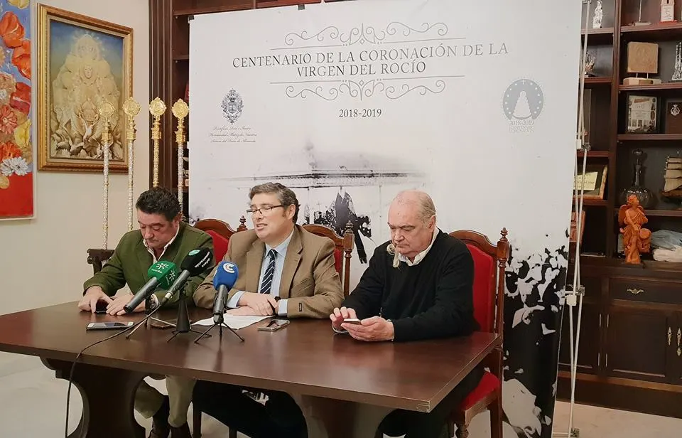 Presentacion himno centenario coronacion rocio