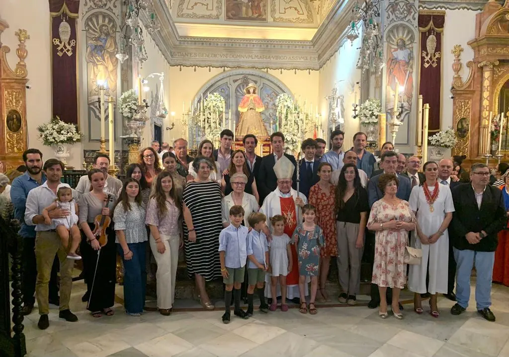 Nuevo Cetro para la Virgen del Rocío y el pastorcito 2022-4