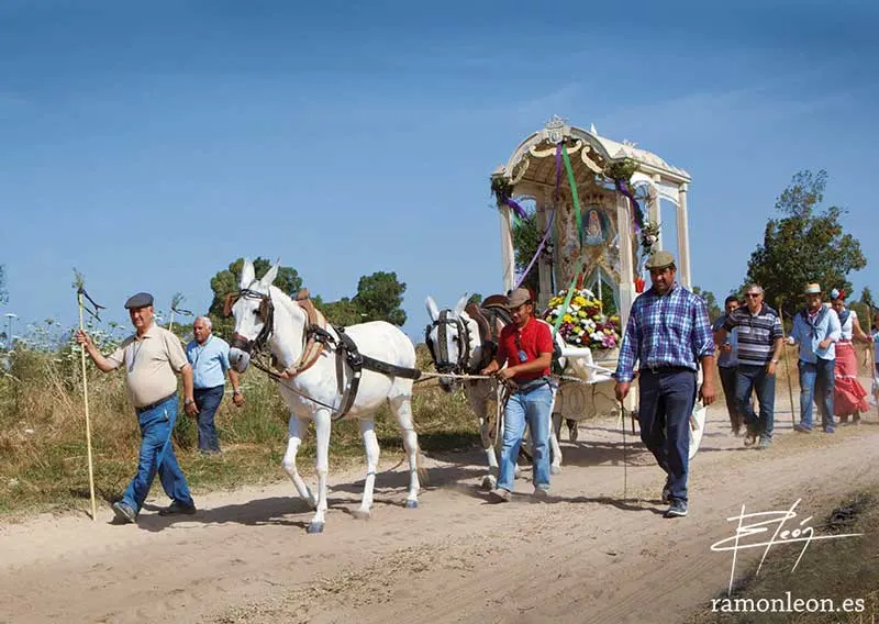 rocio-hermandad-castillo-locubin-ramon-leon-fotografia