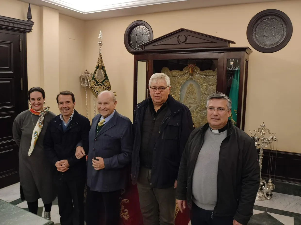 medalla andalucia de Domecq a la virgen rocio 2024