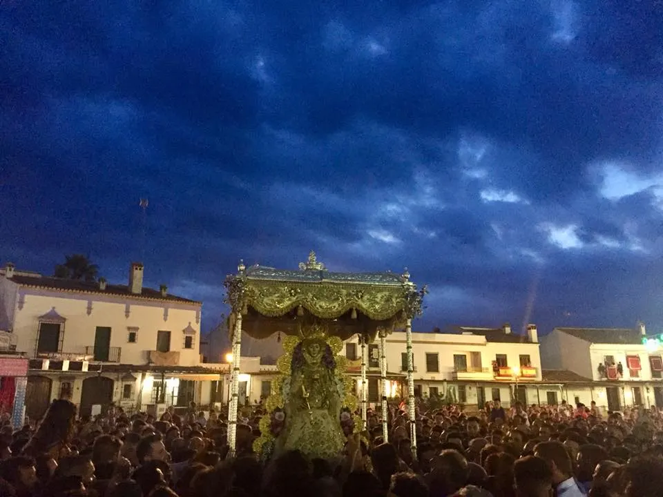 virgen en la calle 2018-9