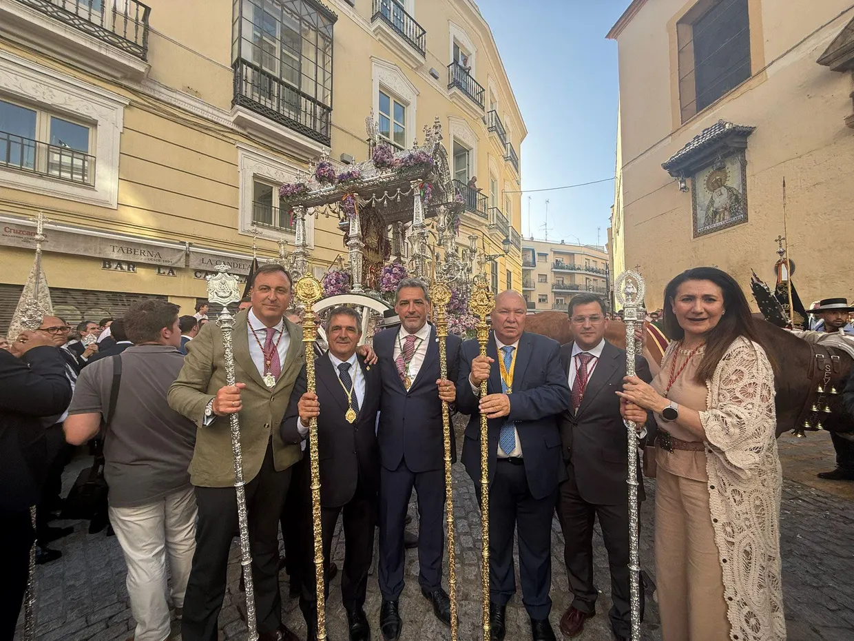 ANIVERSARIO DE LA HERMANDAD DEL ROCÍO DE SEVILLA SUR-2