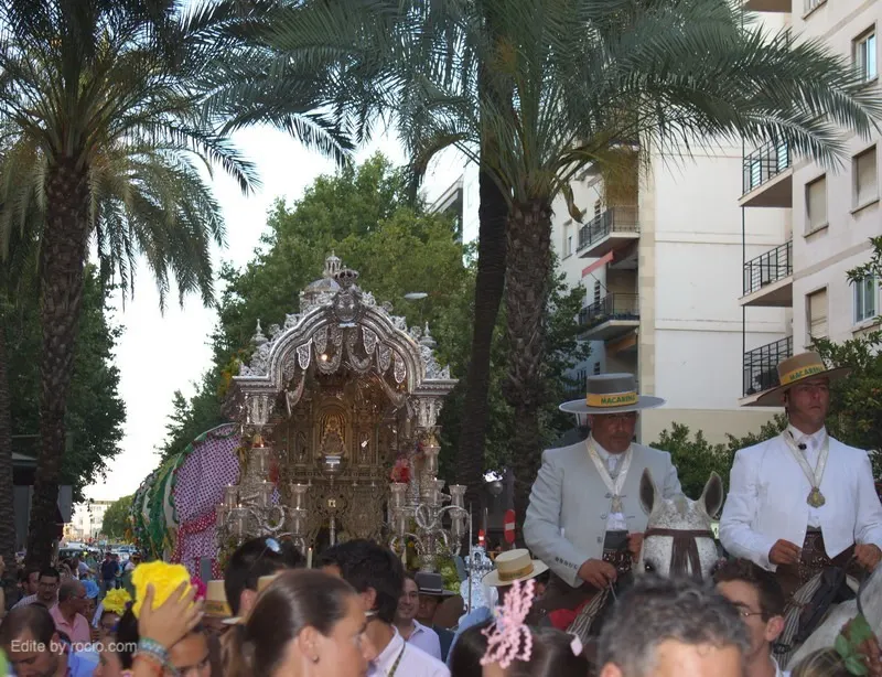 3073-hermandades-sevilla-0-2011_redimensionar.jpg