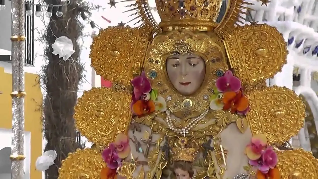 La Virgen del Rocio-3-rocio.com-virgen-maxresdefault