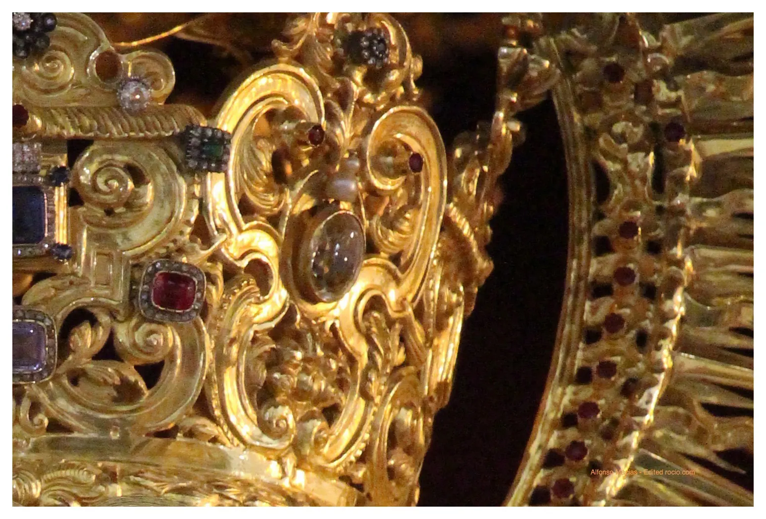Virgen-Rocio-Detalles-Corona-2-1.jpg