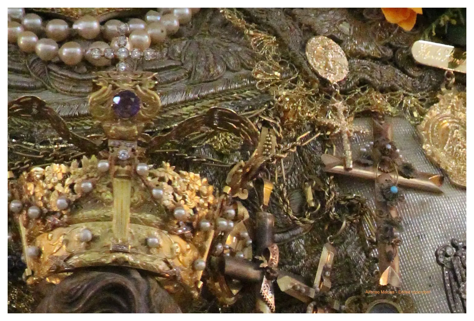 Virgen-Rocio-Detalles-centro-3-1.jpg