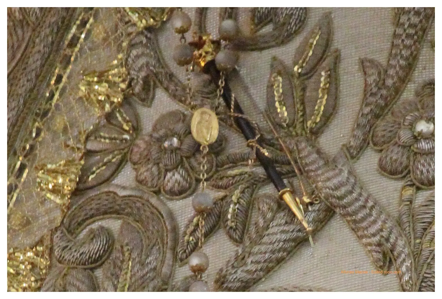 Virgen-Rocio-Detalles-cetro-peq-1-1.jpg