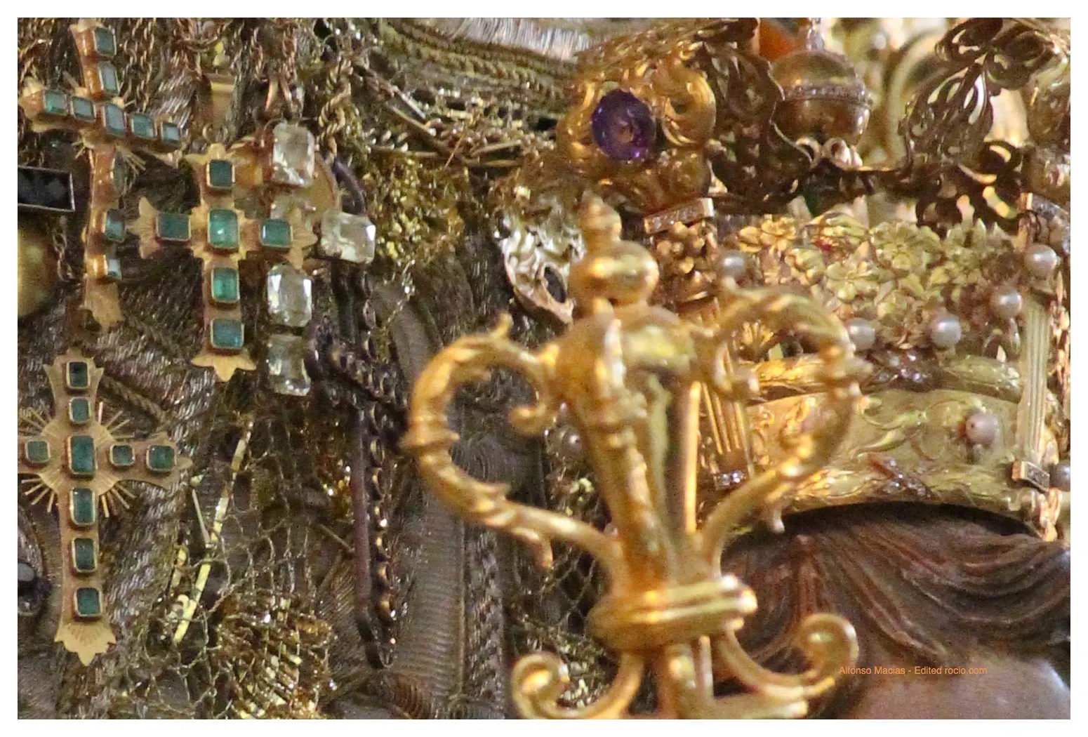 Virgen-Rocio-Detalles-derecha-2-1.jpg