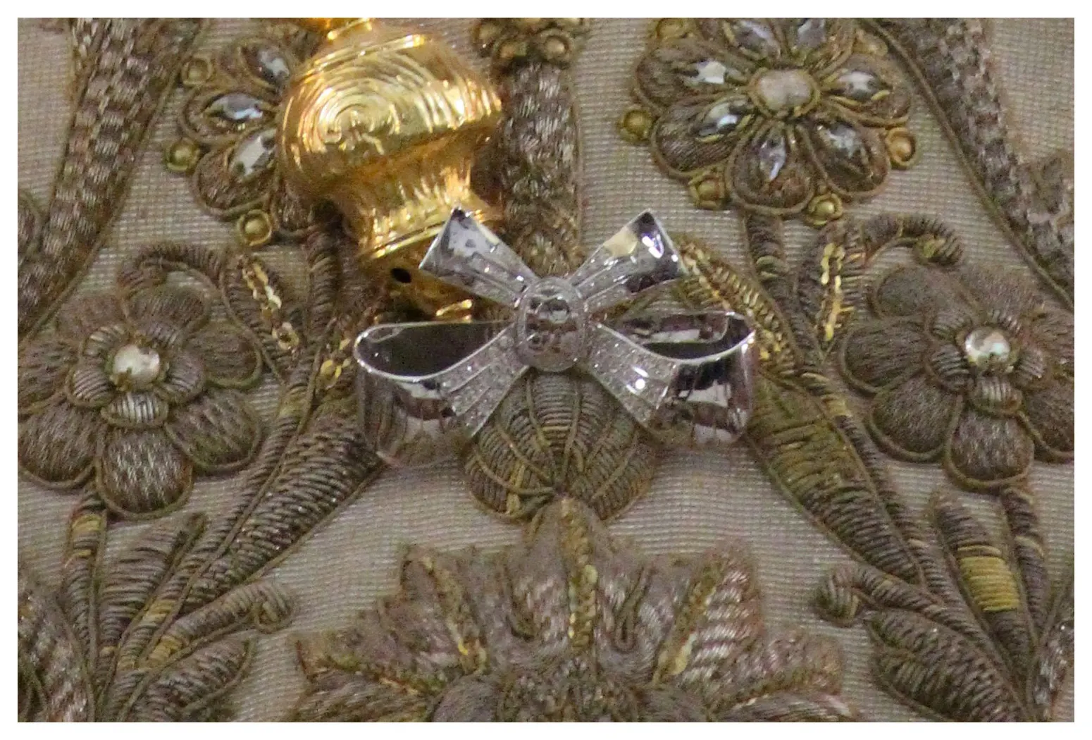 Virgen-Rocio-Detalles-lazo-2-1.jpg