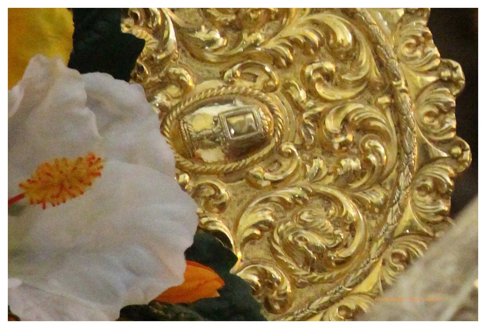 Virgen-Rocio-Detalles-luna-1-1.jpg