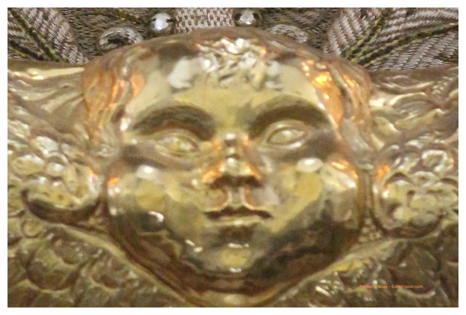 Virgen-Rocio-Detalles-luna-2-1.jpg
