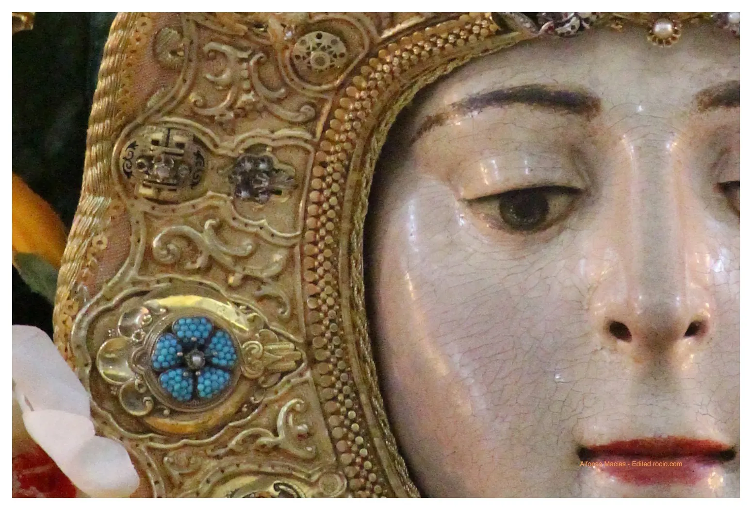 Virgen-Rocio-Detalles-rostrillo-2-1.jpg