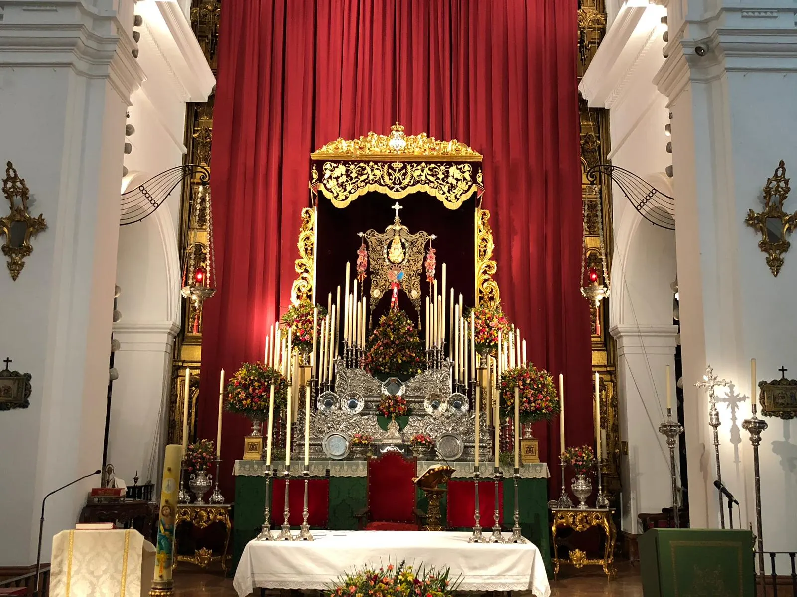 Dos Hermanas altar cultos 2018
