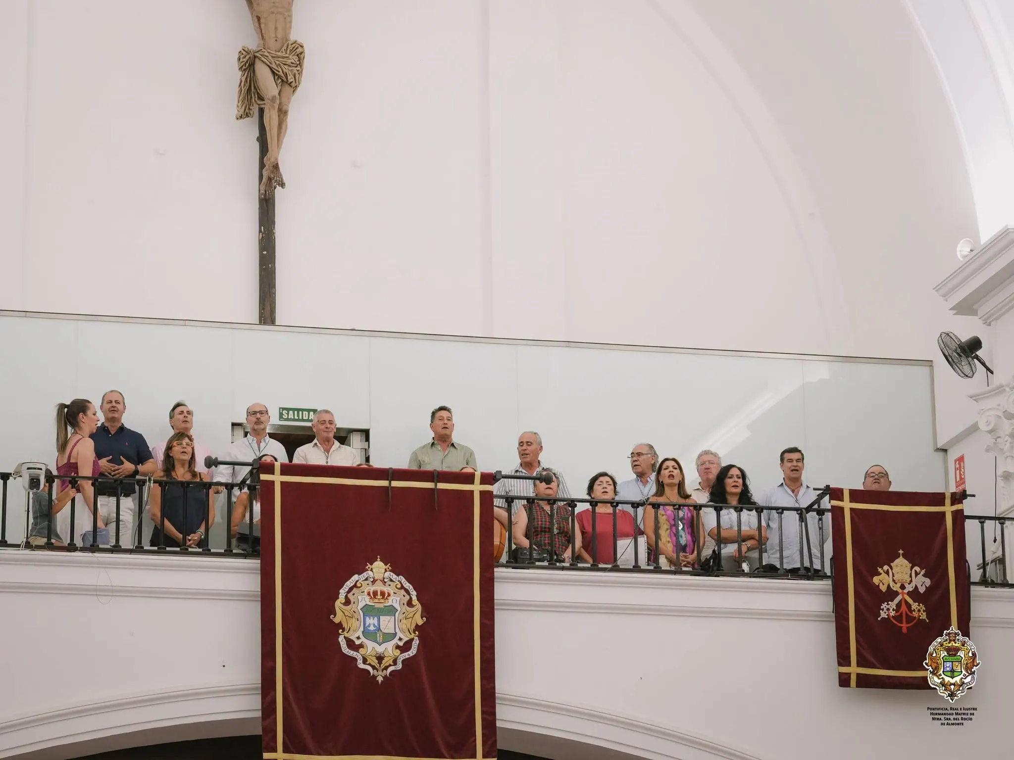 Rocio Reconocimiento Hermanos Mayores 10