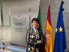 Rocio Umbrete Nuria Barrera Bellido como cartelista 2025