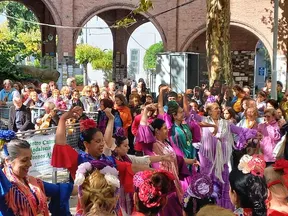 23ª Misa y Procesión de la Virgen del Rocío en Santos Lugares, Argentina Sevillanas en la gruta