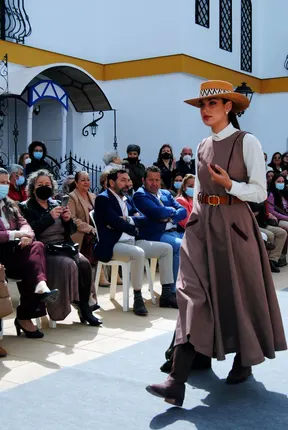 Rocio emigrantes VIII Gala de Moda Flamenca-8