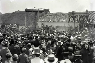 Procesion-anos-20-Fernando-Carmona