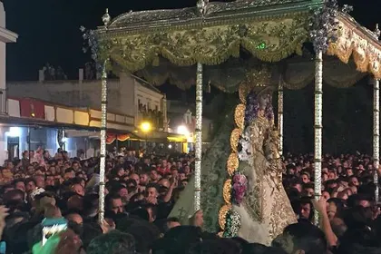 virgen en la calle 2018-49