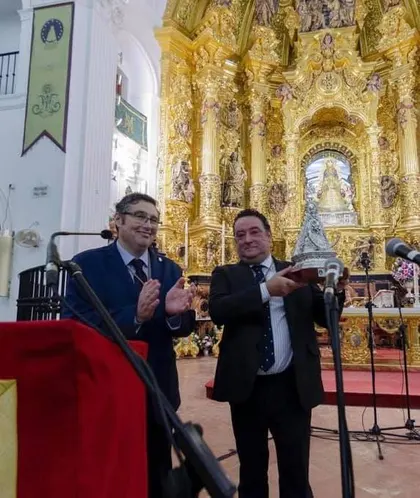 rafael-serna-hermano-de-honor-matriz
