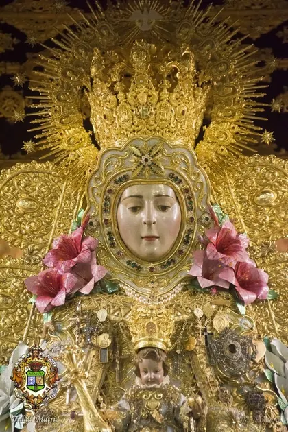 2-Virgen rocio preparada para romeria 2019-1