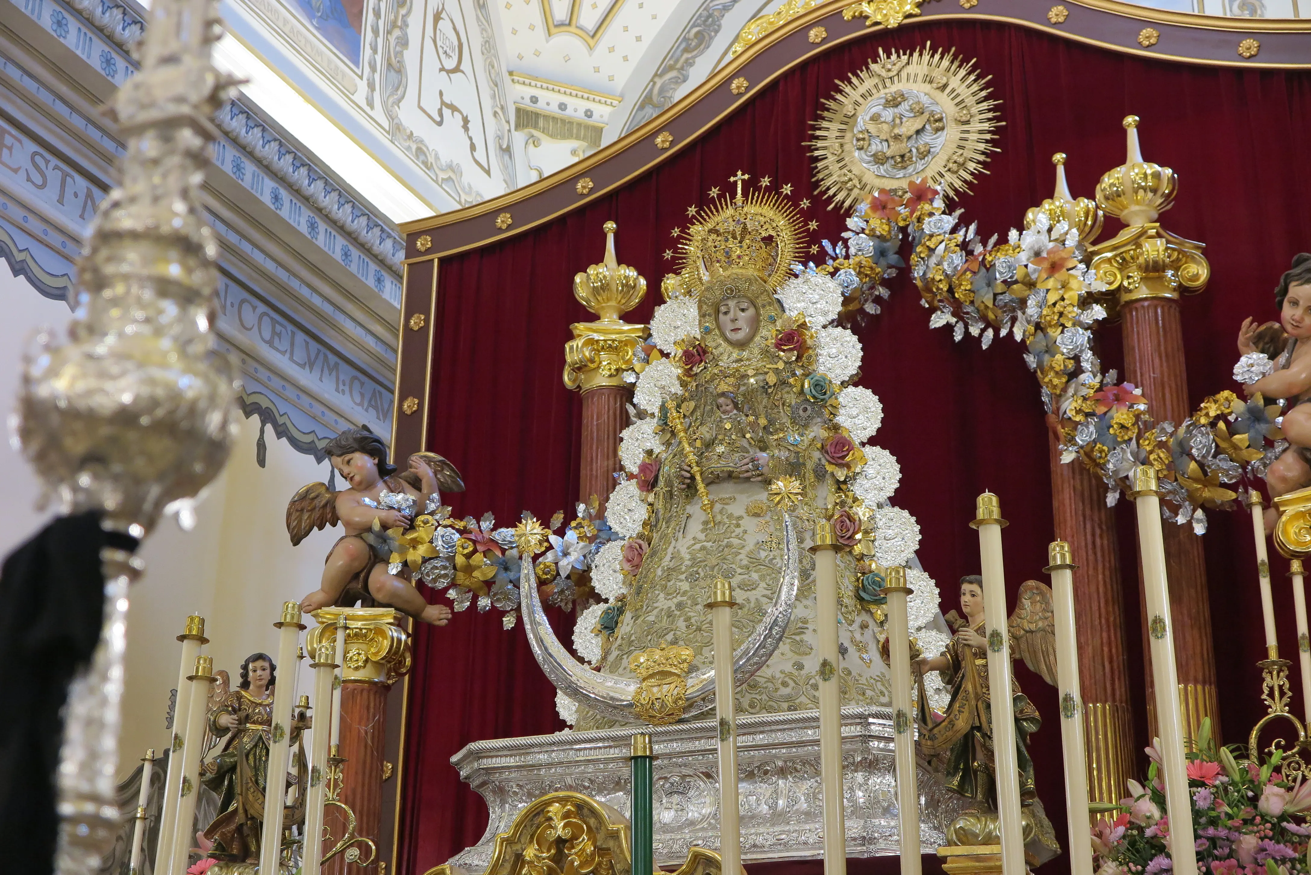 Virgen cambio traje mayo 2020-1