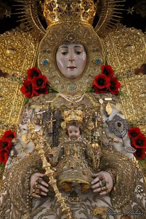 Virgen en su paso 2017-11