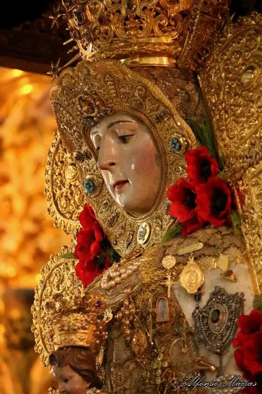Virgen en su paso 2017-15