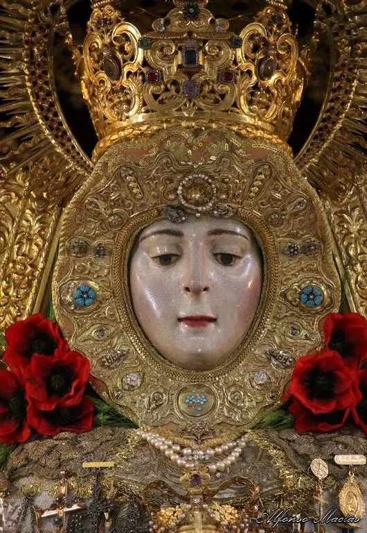 Virgen en su paso 2017-12