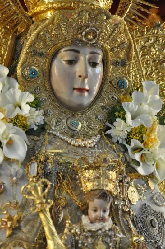 La Virgen del Rocio-5306-virgen-paso-2014-9