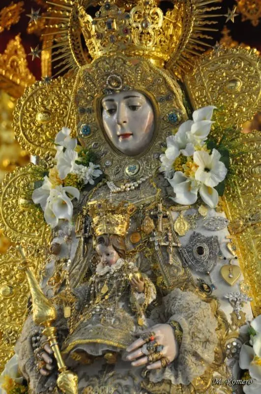 5306-virgen-paso-2014-13