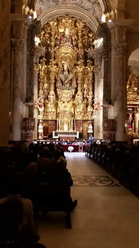 presentacion libro rocio,reina de la poaz de santiago padilla en el salvador sevilla-3