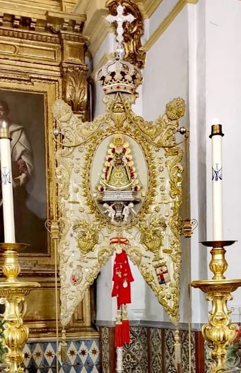 Simpecado rocio villanueva del Ariscal